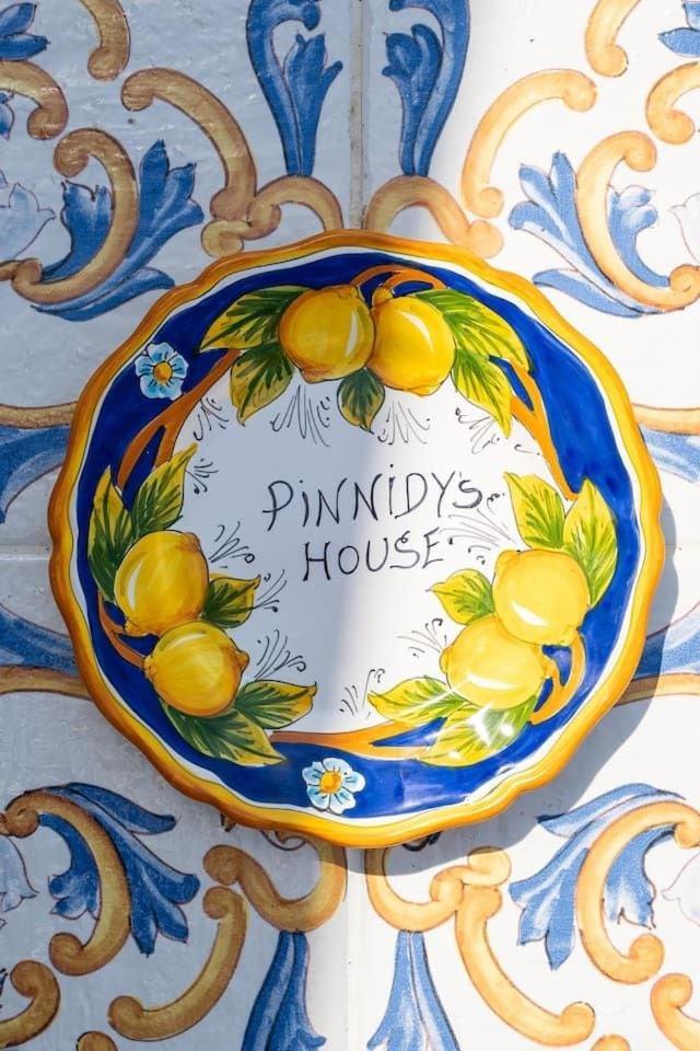 Realty Holidays - Pinny House * Sorrento